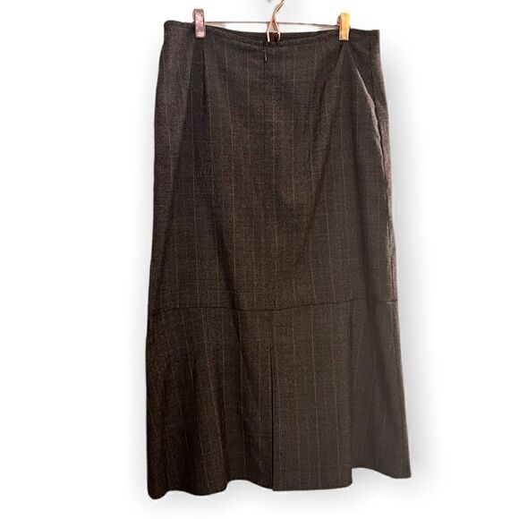 Larry Levine Stretch Midi Skirt - Picture 6 of 6